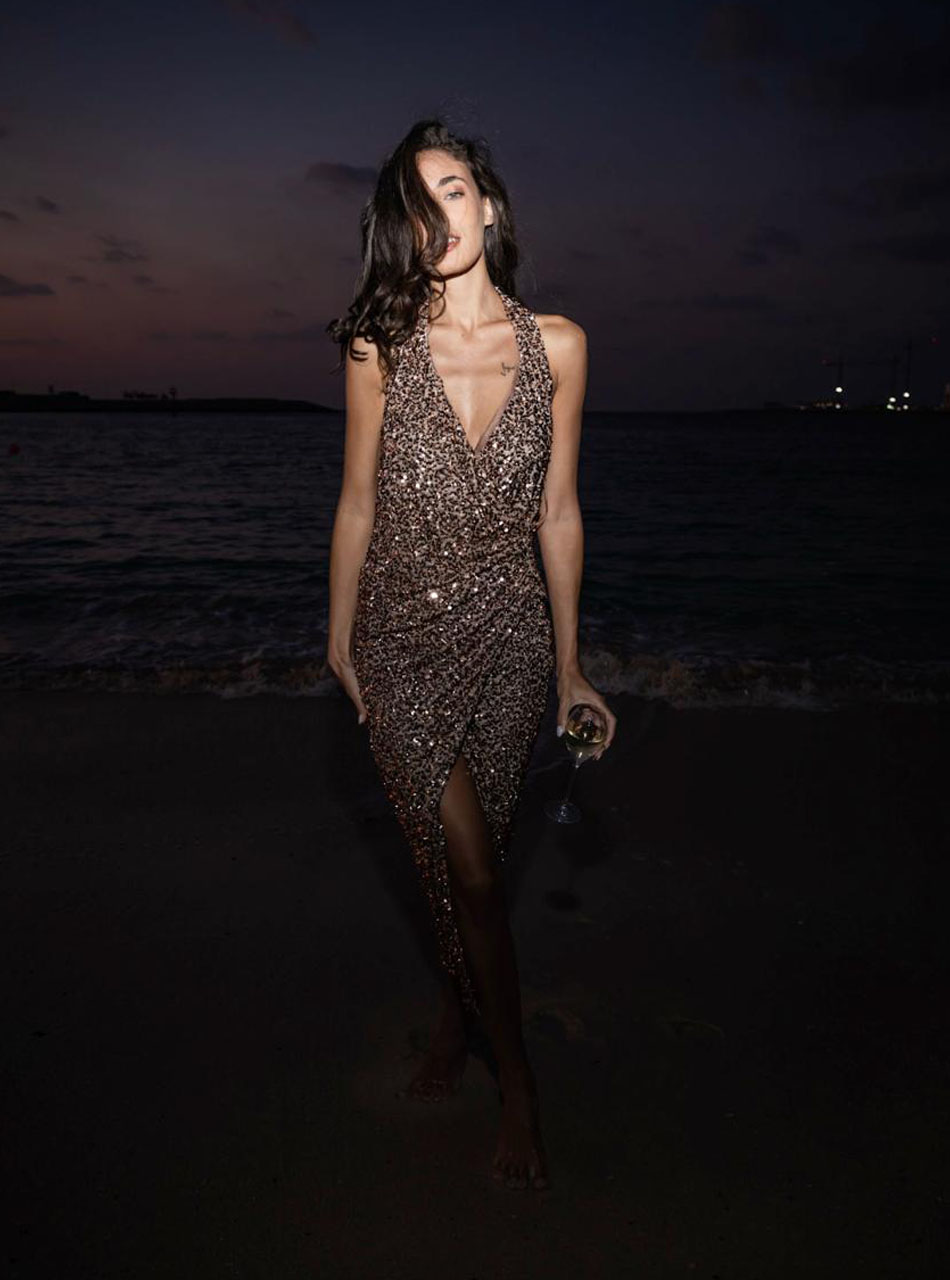 Luxury beach club at J1 La Mer Dubai.